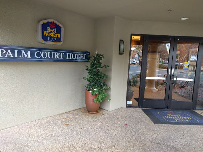 Best Western Plus Palm Court Hotel Davis Exteriér fotografie